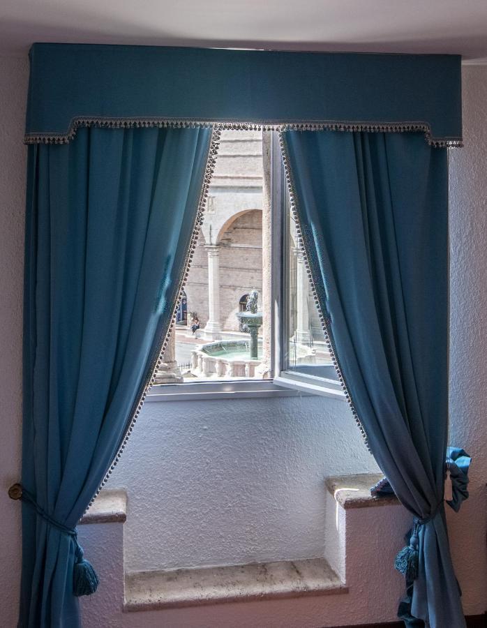 Umbrian Concierge - Duomo Accommodations Perugia Eksteriør billede